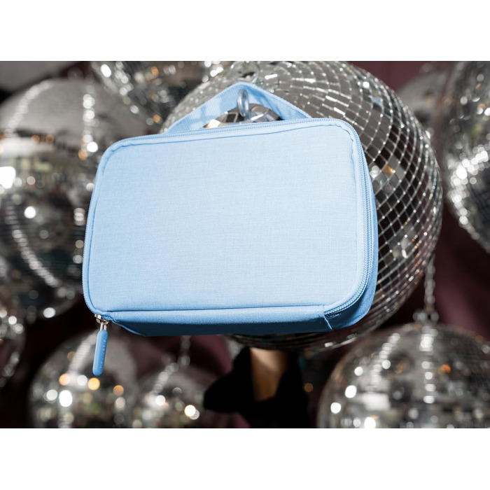 Термосумка Reisenthel Thermocase – невелика сумка-холодильник для косметики, ліків, перекусів та іншого – з водонепроникного матеріалу (Twist Powder Blue)