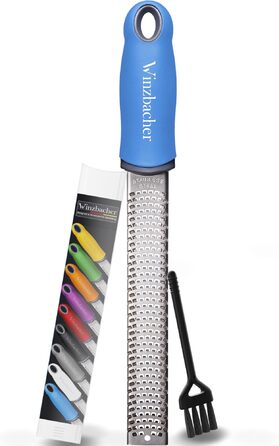 Преміум тертка для цитрусових та імбиру: терка для пармезану, лимону, мускатного горіха, імбиру та ін. | Нержавіюча сталь, гостра як бритва | Можна мити в посудомийній машині | З захистом та щіткою для чищення (Колір: Ocean Blue)