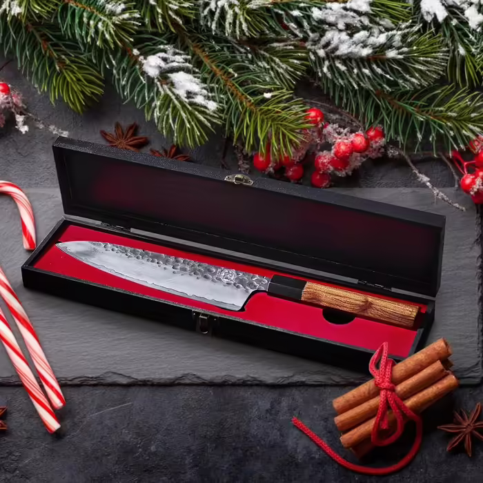 Японський кухонний ніж Mitsumoto Sakari Gyuto 22 см, ручне кування, високовуглецева сталь, дерев'яна ручка, подарункова коробка
