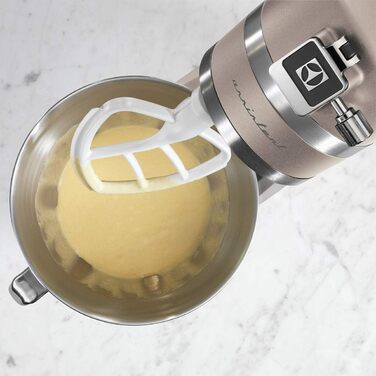 Тістоміс Electrolux EKM5570 з нержавіючої сталі, 1200 Вт, 10 швидкостей, з вінчиком та кришкою, пісочний колір