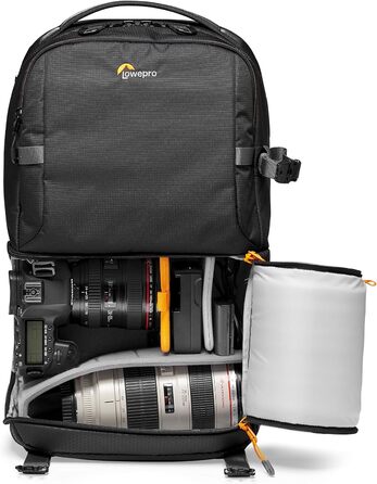 Сумка для фотообладнання Lowepro BP 250 AW III чорного кольору