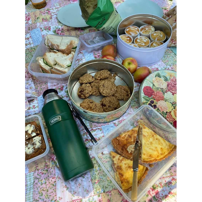 Термос із нержавіючої сталі King Thermosflasche блакитного кольору, 1,20 л - нержавіюча сталь, абсолютно герметичний, з кришкою-чашкою та ручкою, зберігає тепло 12 годин та холод 24 години, придатний для миття в посудомийній машині, без BPA, блакитний, 12