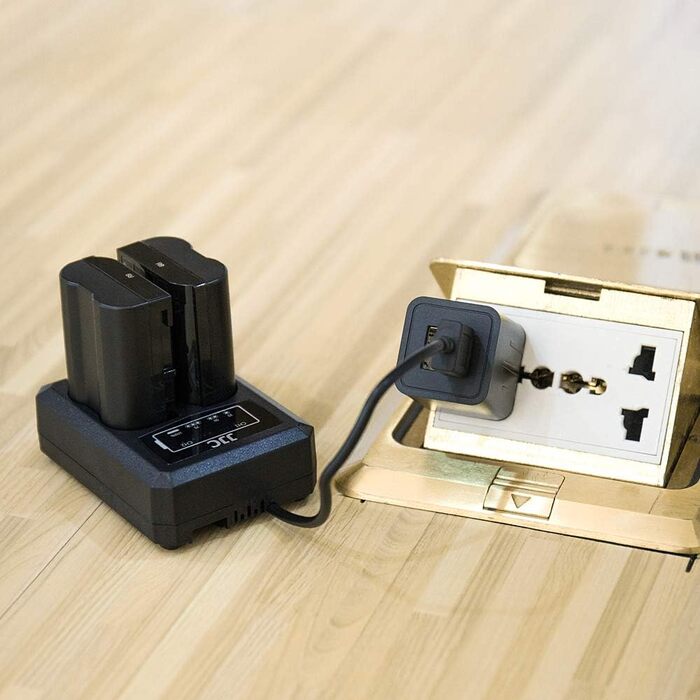 Зарядний пристрій JJC для камер Nikon (EN-EL15, EN-EL15a, EN-EL15b, EN-EL15c)