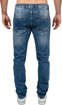 Чоловічі джинси Cipo & Baxx: блакитні джинси з еластаном, 5 кишень, контрастна вишивка (42W/32L)