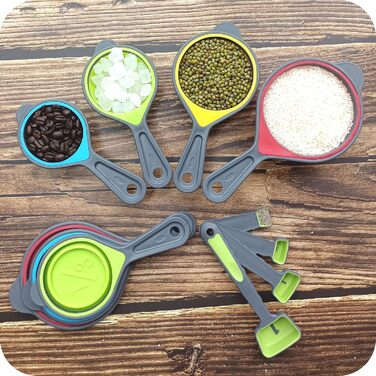 Collapsible Measuring Cup and Spoon Set, 8-Piece Portable Silicone Measuring Cup and Spoon, Food-Grade Silicone Measuring Tool Set, Yellow Color (Random Rainbow)