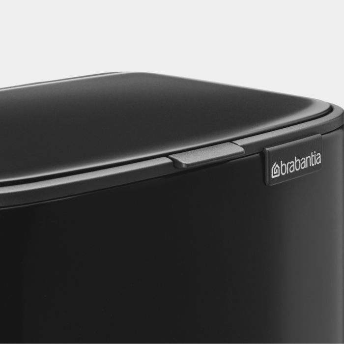 Сміттєвий кошик з педаллю BRABANTIA Bo, 7 л, матовий чорний