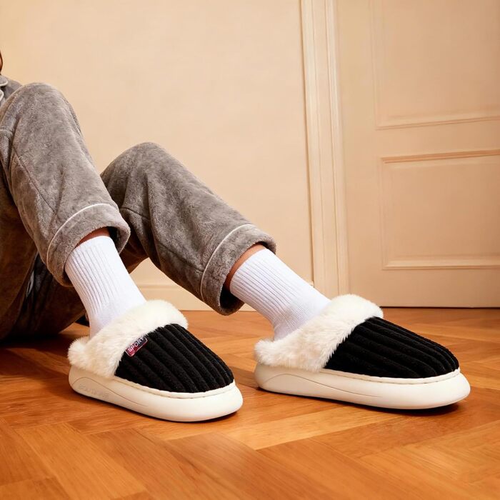 Зимові плюшеві тапочки Guyarns для жінок та чоловіків з Memory Foam, кордов'янта, неслизька підошва, комфортні домашні тапочки, підходять для дому та вулиці, зелені (40/41 EU, чорні)