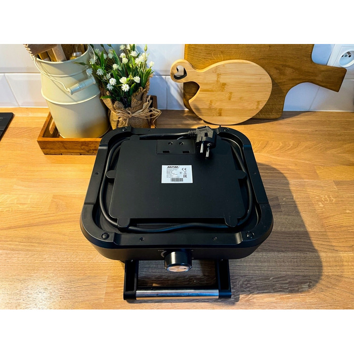 Вафельниця MPM MGO-40, 1500 Вт, чорна