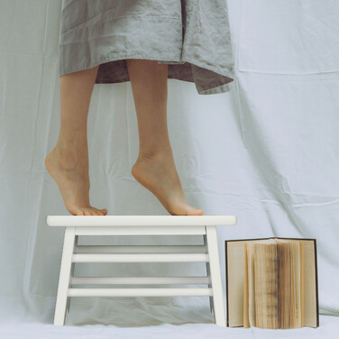 Relaxdays Bamboo Footrest - White