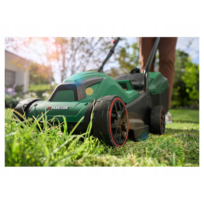 Електрична газонокосарка PARKSIDE PRM 1300 C3, 1300 Вт, травозбірник 30 л