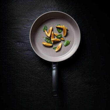 Набір сковорідок Fissler Ceratal Comfort (24+28 см), алюміній, керамічне покриття, антипригарні, для індукційних плит, сірий (2 шт.)