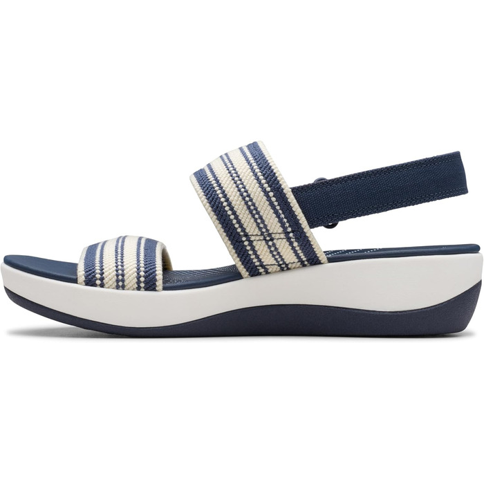 Сандалі Clarks Arla Stroll для дівчаток (36.5 EU, широка колодка, темно-синій з малюнком)
