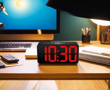 LED годинник-будильник Eachui з USB-зарядкою, великий дисплей, регулювання яскравості та гучності, функція відкладання, 12/24 год, цифровий годинник, живлення від мережі (чорний & білий), червоний