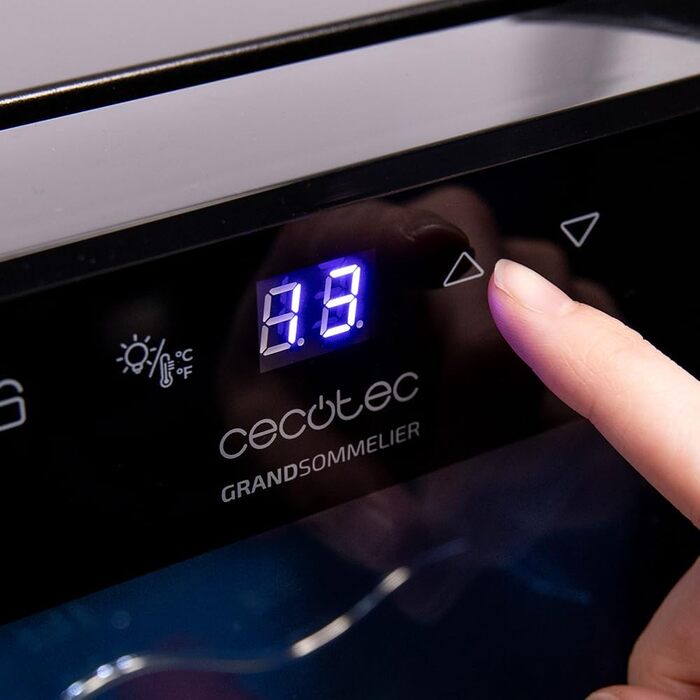 Cecotec Bolero GrandSommelier 830 CoolWood Wine Rack, Thermoelectric, Quiet and High Performance, Adjustable Temperature: 8-18ºC, Touch Control Panel, Displays, Eco-friendly. (12 Bottles, Black)