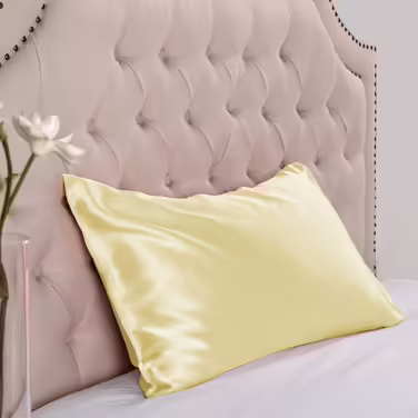 Silk 22 Momme Silk Pillowcase Set of 2, 100% Mulberry Silk Pillowcase for Hair and Skin with Envelope Closure, Soft and Smooth Silk Pillowcase, 50 x 66 cm Yellow Yellow 50x66cm