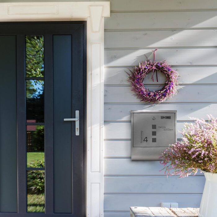 Поштовий ящик Grafner з нержавіючої сталі, персоналізований, з газетницею та 2 ключами. Гравіювання імені, вулиці та номера будинку. Комплект для монтажу входить.