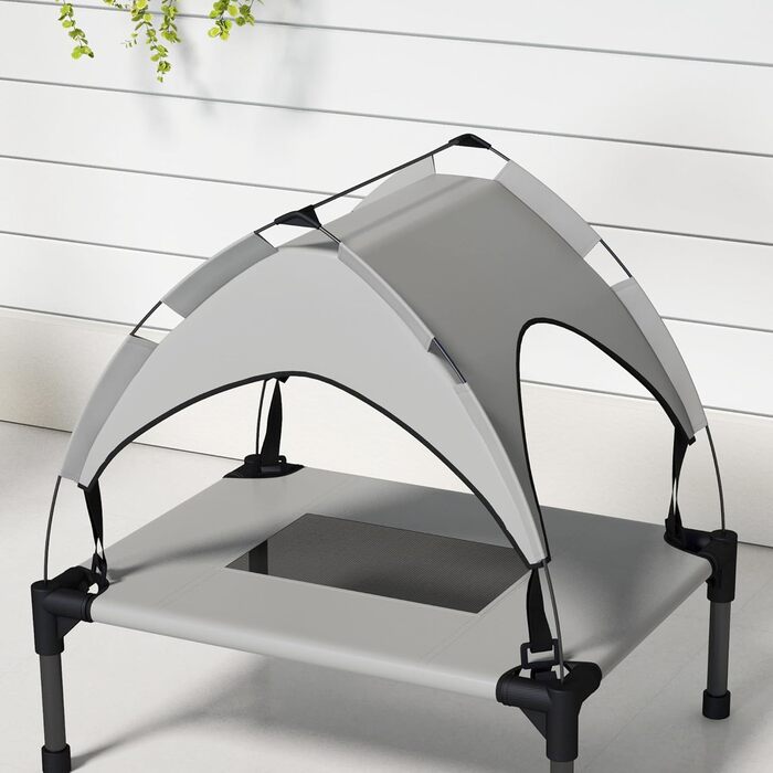 Лежанка для собак PawHut з балдахіном, сірого кольору, 61 x 46 x 63 см. Підходить для міні та маленьких собак. Атмосферостійка, з дихаючим матеріалом.