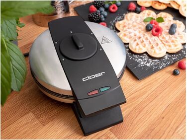 Вафельниця Cloer 1639SR: вафлі у формі серця, діаметр 15,5 см, антипригарне покриття, 930 Вт, індикатор, сталева рама