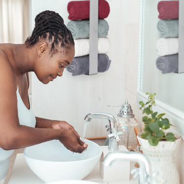 Relaxdays Towel Rack, No Drilling, Silver
