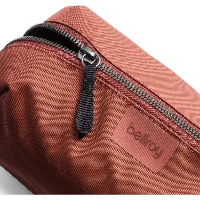 Чоловіча дорожня косметичка Bellroy Kulturbeutel Plus Clay, сучасний дизайн