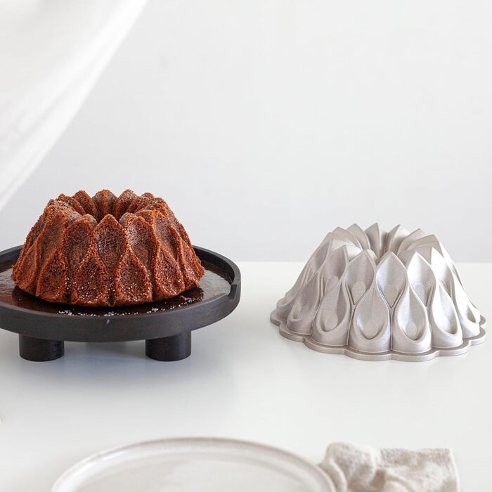 Форма для кексу Erreke Gugelhupfform, 24 см, 2 л, преміум-якість, антипригарне покриття