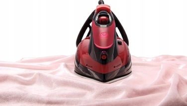 Праска Gorenje SIH2800BF 2800 Вт, керамічна підошва, автоматичне вимкнення