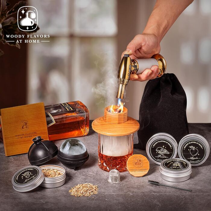 Набір для копчення коктейлів 'Old Fashioned' для віскі, бурбону та напоїв. З коптильницею, деревною стружкою, кулінарним пальником, кубиками льоду, 2 підставками, 2 склянками