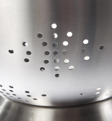 LACOR Garinox – Сільничка з отворами, 30 см