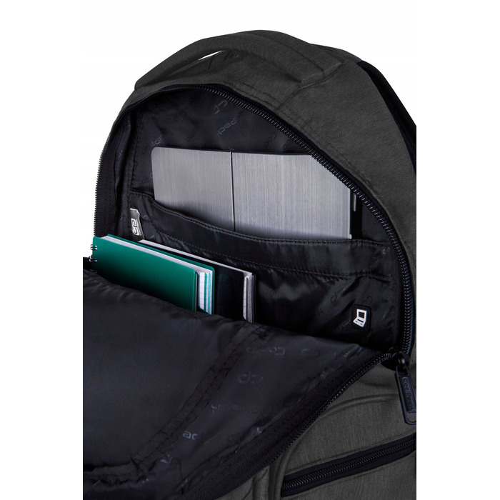Шкільний багатокомпартментний рюкзак CoolPack, чорний, 30 л