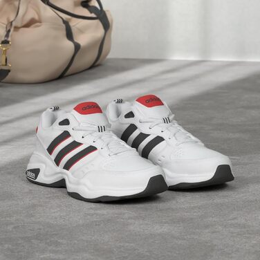 Чоловічі кросівки Adidas Strutter Cloud White/Core Black/Active Red, 43 1/3 EU