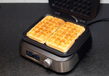 Вафельниця Berlinger Gourmet MAX-2350-W, 2350 Вт, чорна