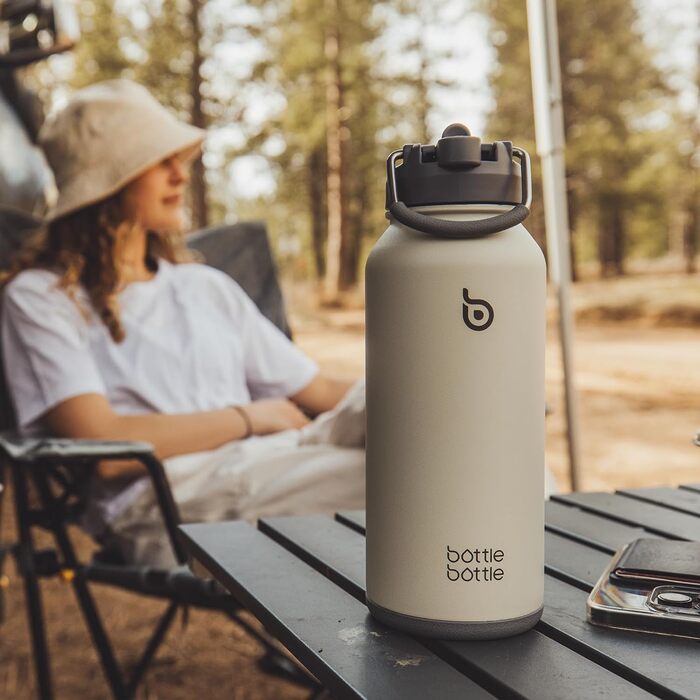 BOTTLE BOTTLE Stainless Steel Water Bottle 1L with Straw – Leak-Proof Insulated Bottle for Sports & Gym, with Pill Compartment, BPA-Free, Double-Walled (Grey)