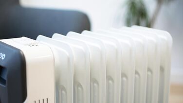Електричний обігрівач EVVO C9, білий, 2000 Вт, до 20 м², ефективний, 3 режими, безпечний, легкий у транспортуванні