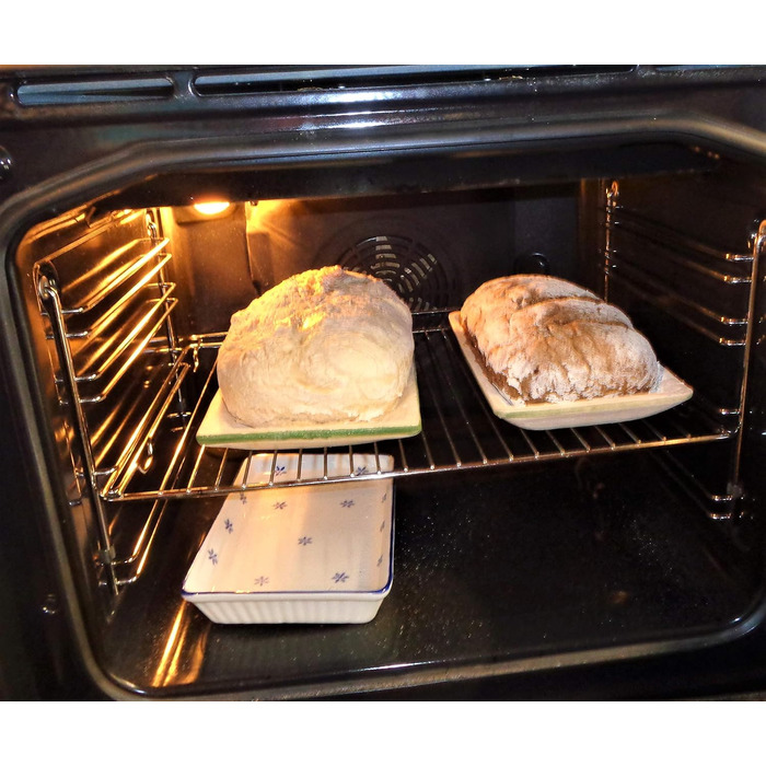 Bread loaf pan ceramic, bread baking mold for 500g bread and up to 750g bread, made with clay from Germany, produced in Bavaria. Bread recipes online, bread baking mold.