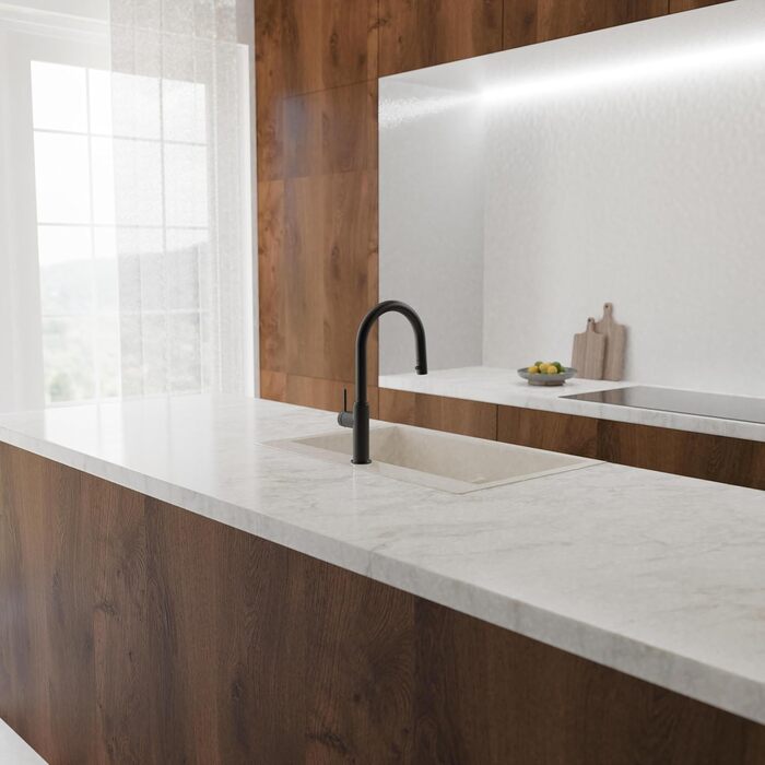 Кухонний змішувач SCHÜTTE 79562 Blackpool з висувною лійкою, поворотний на 360°, з однорідним змішувачем, чорний