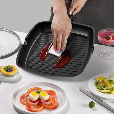 Сковорода гриль 28x28 см з алюмінію з індукційним дном, антипригарна PFOA-free, легка в очищенні