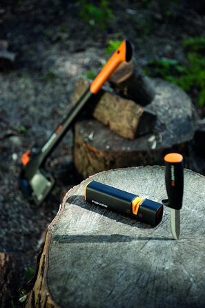 Точилка для ножів Fiskars Xsharp: керамічний точильний елемент, корпус з скловолокна, чорний/помаранчевий