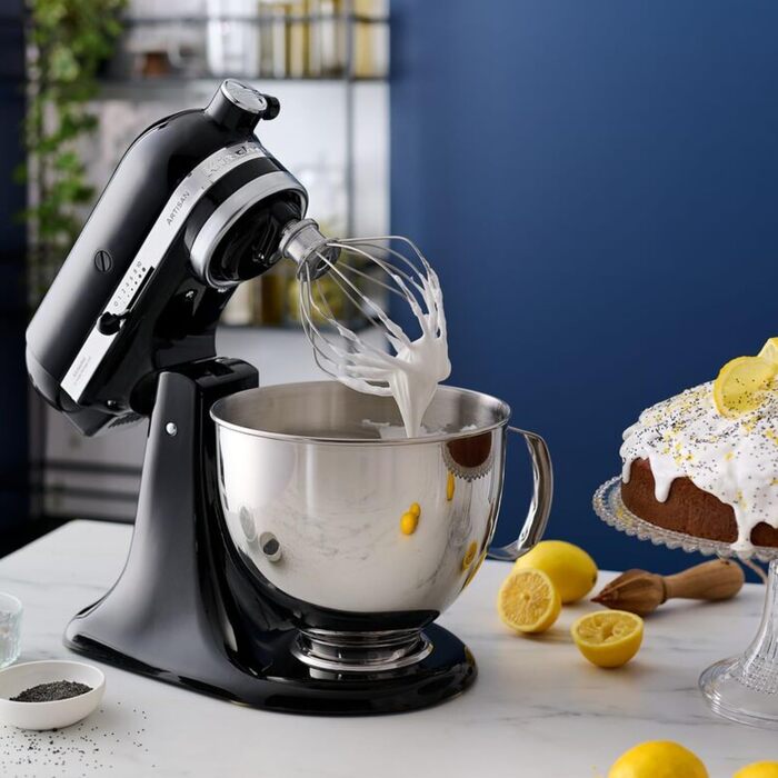 Кухонний комбайн KitchenAid Artisan з нахиленою чашею, тістоміс, 5 насадок, 2 чаші з нержавіючої сталі, 4.8 л, Onyx Black