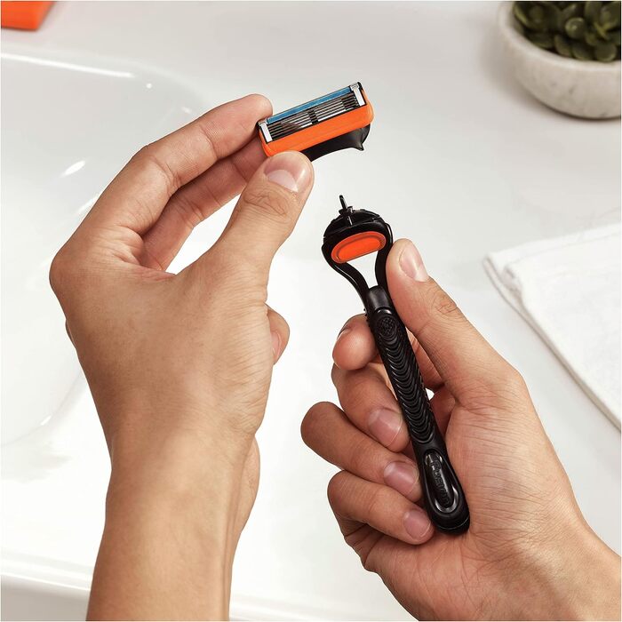 Смінні леза для чоловічих бритв Gillette Fusion 5, 8 шт, помаранчеві