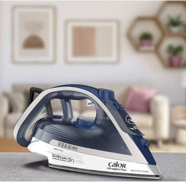 Праска Calor Ultragliss Plus FV6812C0: потужність 2800 Вт, 50 г/хв (пар), 260 г/хв (парний удар), 100% активна підошва, стійка до подряпин, вертикальне прасування