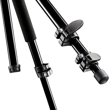 Штатив Mantona Basic Scout: компактний, легкий, для камер, з кульковою головкою, водомірною шкалою, обертовою центральною колоною. Макс. навантаження 5 кг, матеріал - алюміній. У комплекті сумка.