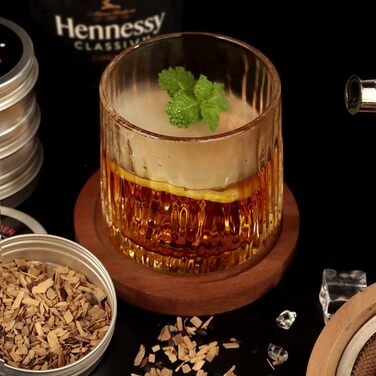 Набір для копчення коктейлів з ліхтариком: кулінарна запальничка для коктейлів, віскі та напоїв, 4 смаки дерев'яної стружки