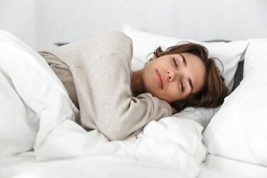 Охолоджувальна наволочка з бамбукової віскози Pillowtex з іонами міді, бежева, стандарт 50,8x76,2 см, м’яка і дихаюча