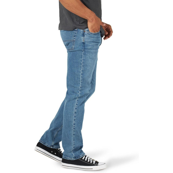Джинси чоловічі Wrangler Authentics Leon, Regular Fit, еластичний пояс (60W / 32L)