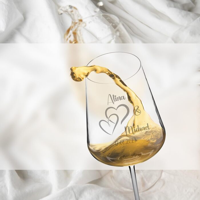 Leonardo Wine Glasses with Engraving 2-Piece Set for Him & Her. Only Love Matters. Personalized with Name & Date. Heart-Shaped Glass Leonardo Puccini, 560ml