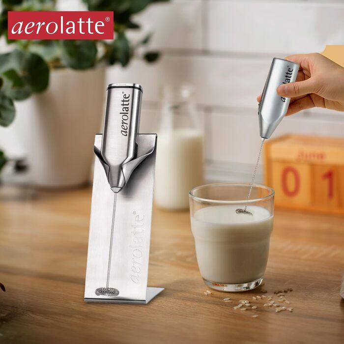 Aerolatte: бездротовий спінювач молока з нержавіючої сталі, з підставкою
