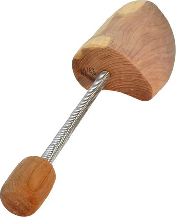 Max Basic Cedar Shoe Spreader, Shoe Stretcher, Shoe Former made of Cedarwood for Women and Men, Set of 3 Pairs
