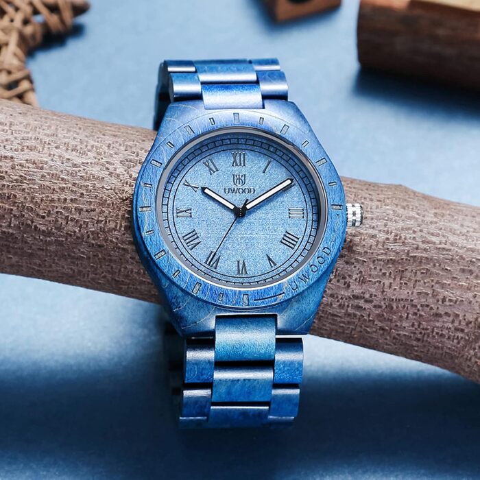 Чоловічий дерев'яний годинник Uwood серії Uw1001blue: ручна робота, кварцовий механізм, аналоговий циферблат, римські цифри, сандалове дерево, вінтажний стиль