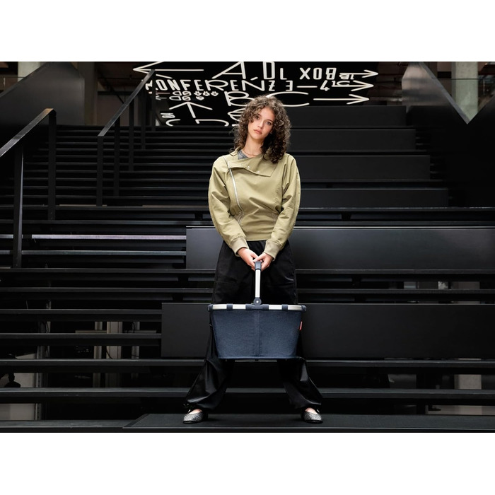 Сумка-шопер Reisenthel Carrybag Twist Navy – великий об'єм, практична внутрішня кишеня, водонепроникний дизайн