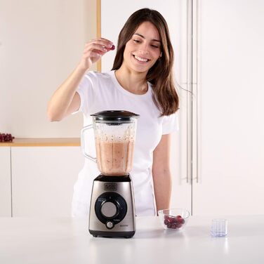 Блендер Black+Decker 1000 Вт, імпульсний режим, пластикова чаша 1,5 л, 4-лезові нержавіючі леза, легке очищення